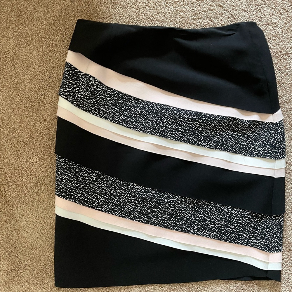 White House black market mid length skirt